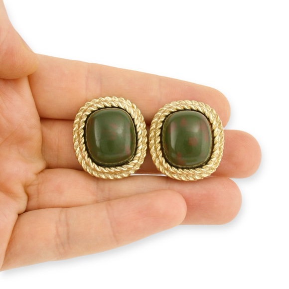 Vintage Sarah Coventry Faux Bloodstone Cabochon Clip On Earrings 1960s Retro - Picture 4 of 5
